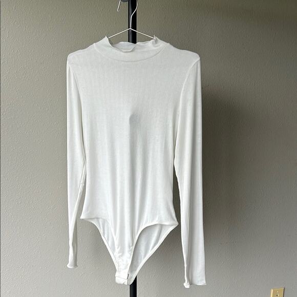 NWOT Free People Weekend Vibe Mock Neck Long Sleeve Bodysuit - Size Medium - Picture 3 of 7
